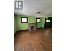 Den - 4680 Ryerson Crescent, Niagara Falls, ON L2J0E8 Photo 9