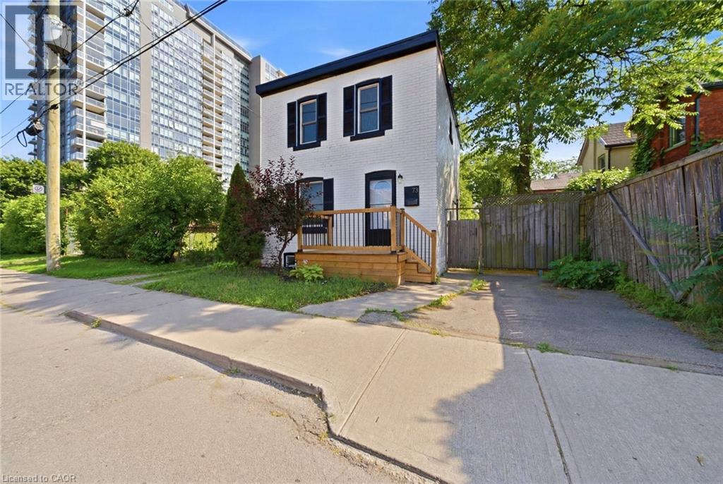 73 PETER Street - 2