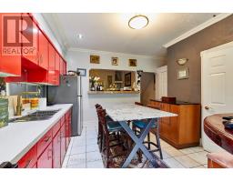 Kitchen - 837 Gladstone Avenue, Toronto, ON M6H3J7 Photo 9