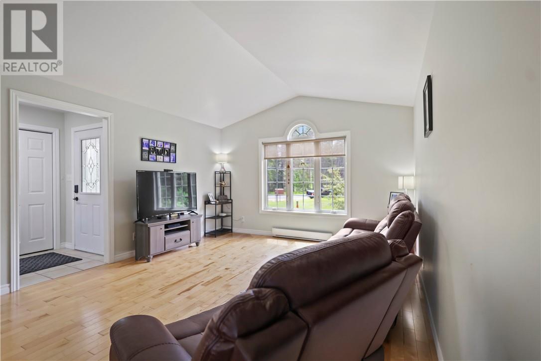 551 Barber Street - 11