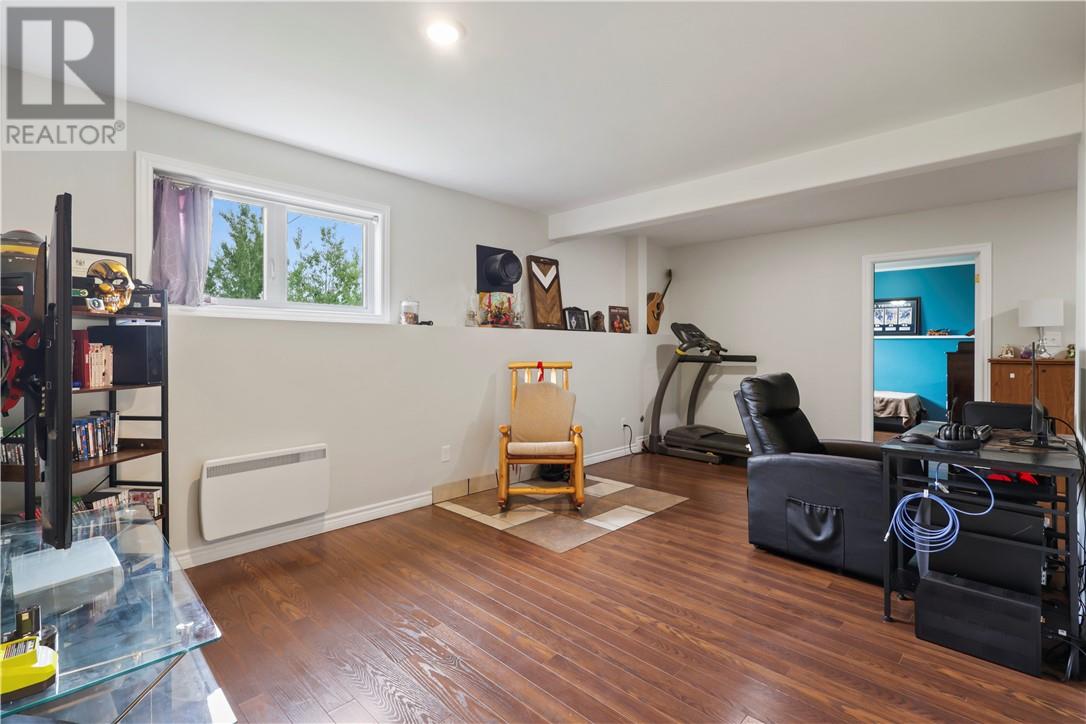551 Barber Street - 33