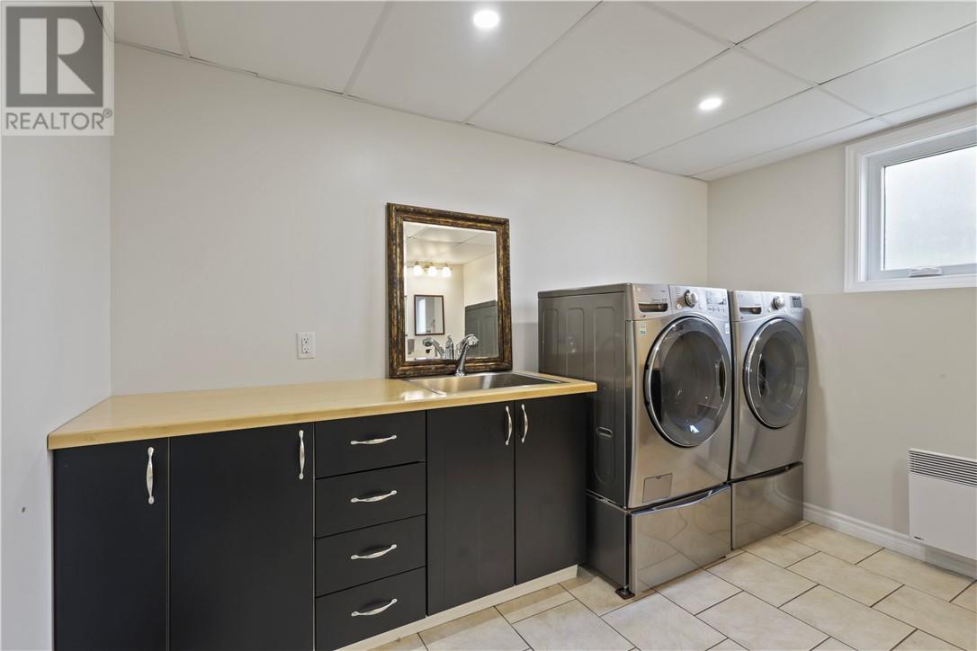 551 Barber Street - 41