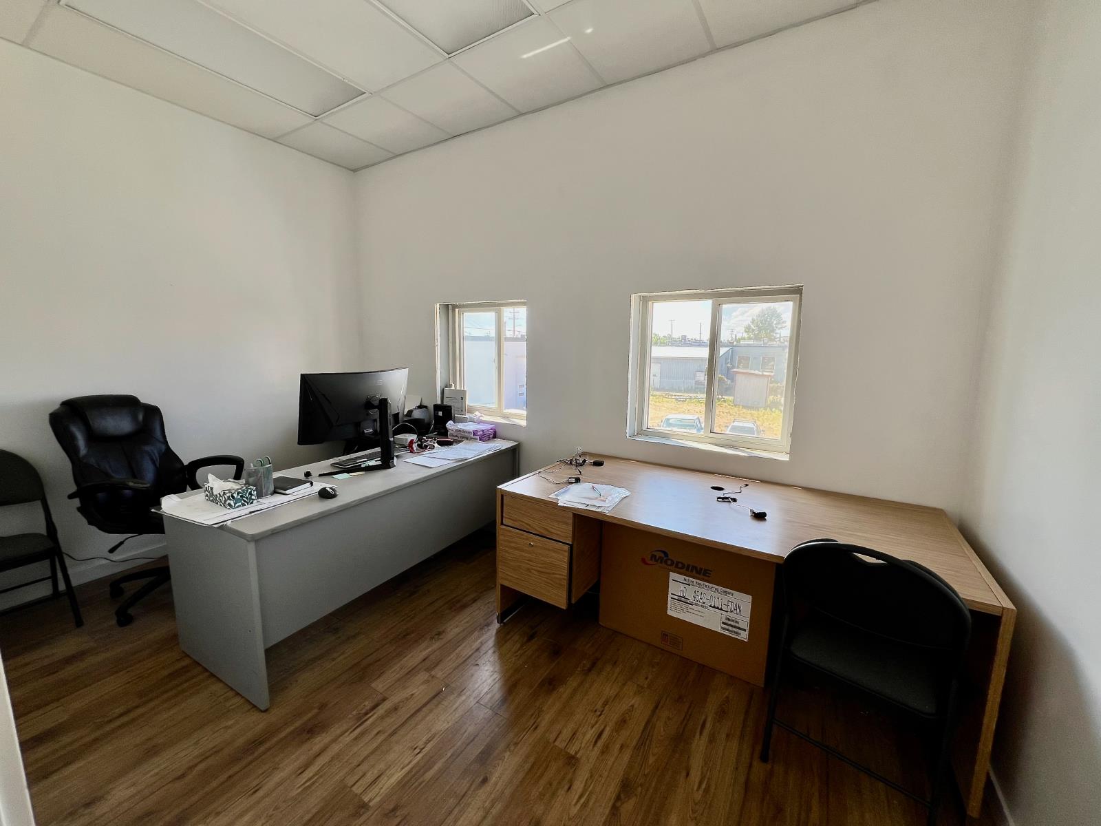 14641 119 Ave NW - photo 4