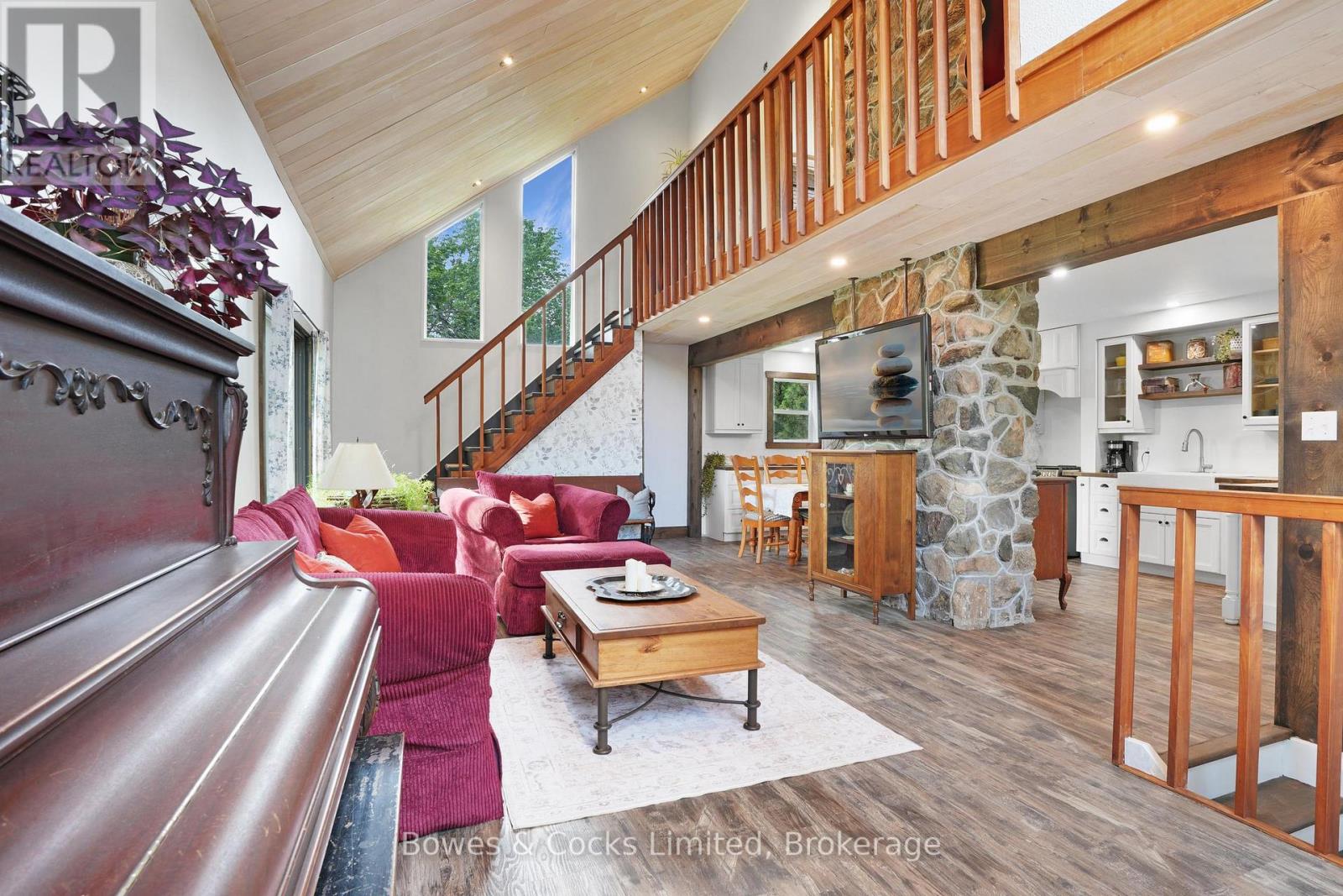 2885 LOWER FARADAY ROAD - 16