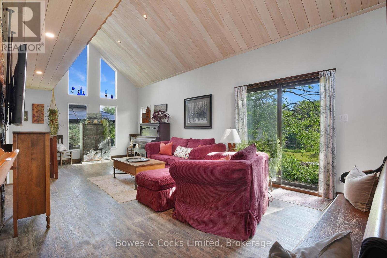2885 LOWER FARADAY ROAD - 18
