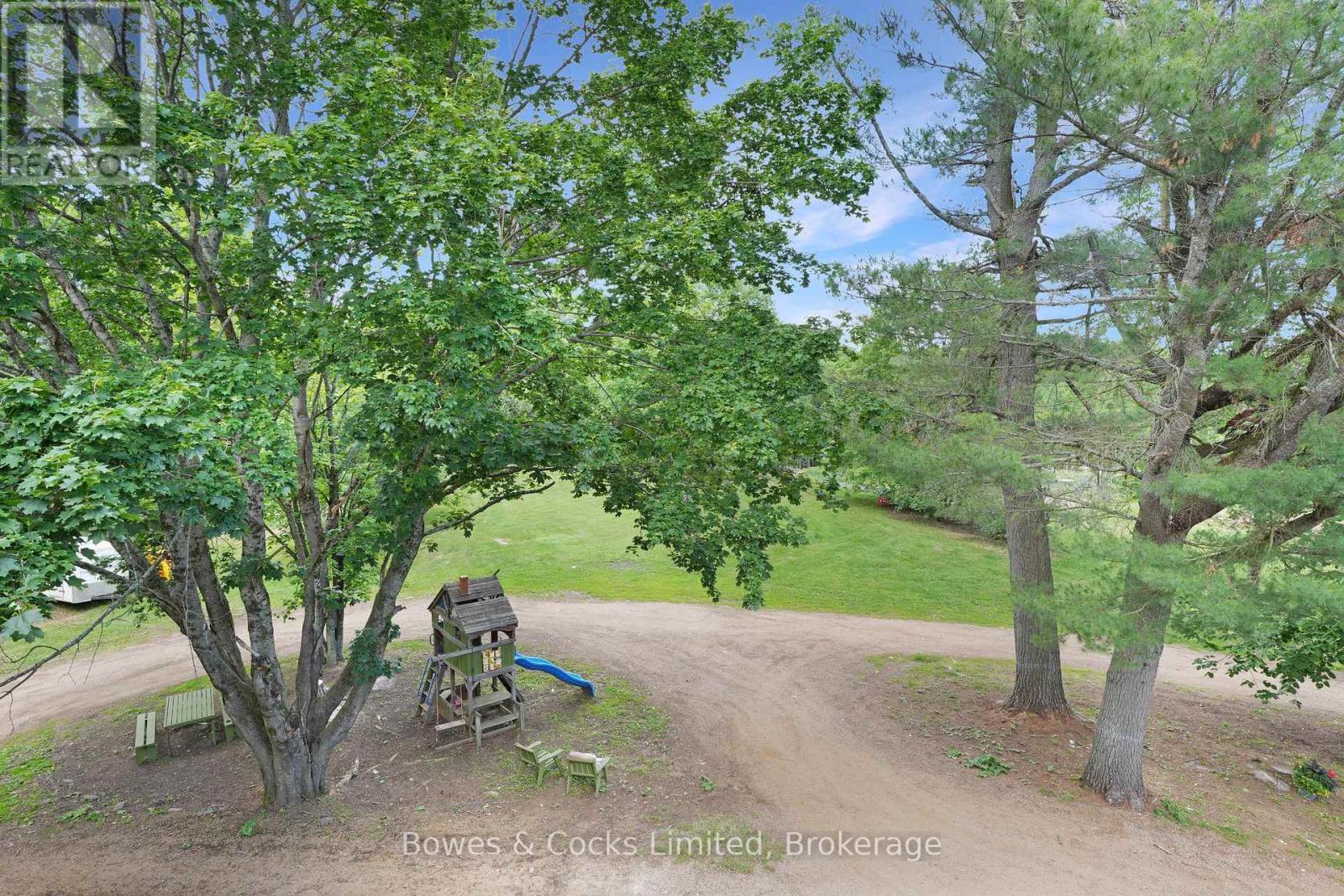 2885 LOWER FARADAY ROAD - 26