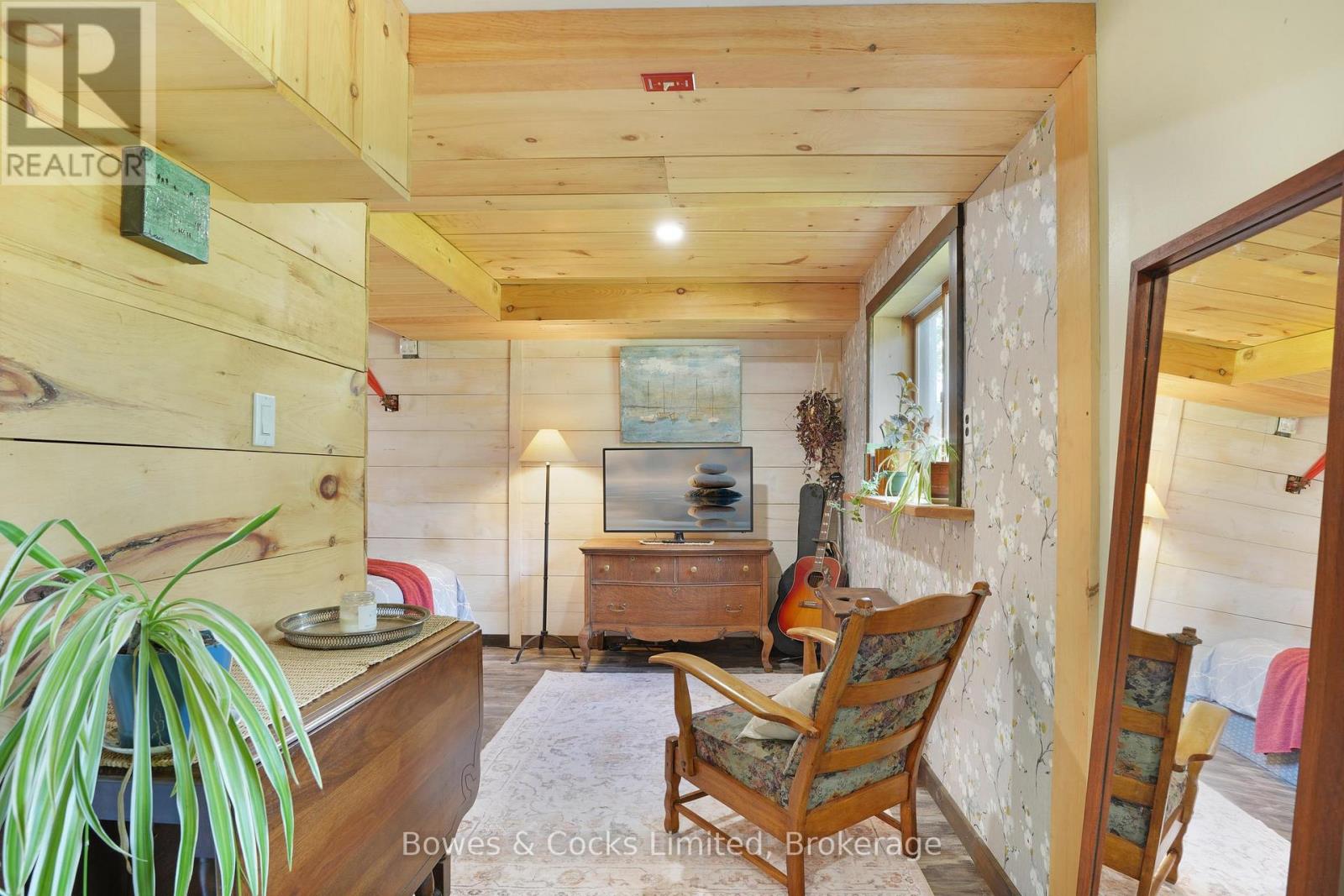 2885 LOWER FARADAY ROAD - 35