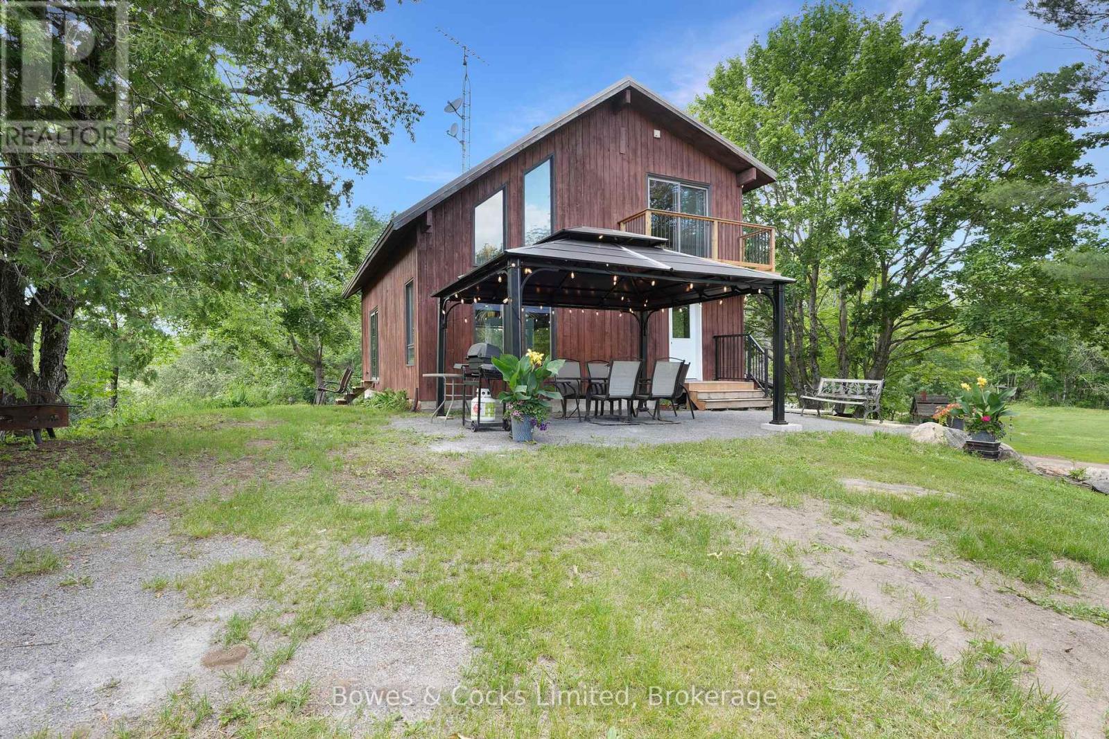2885 LOWER FARADAY ROAD - 4