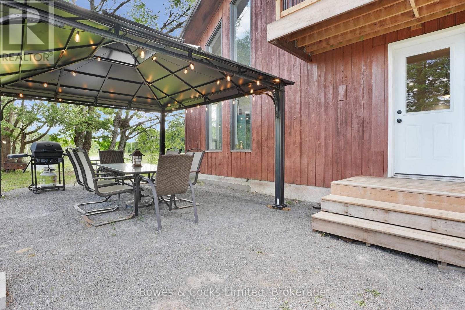 2885 LOWER FARADAY ROAD - 6