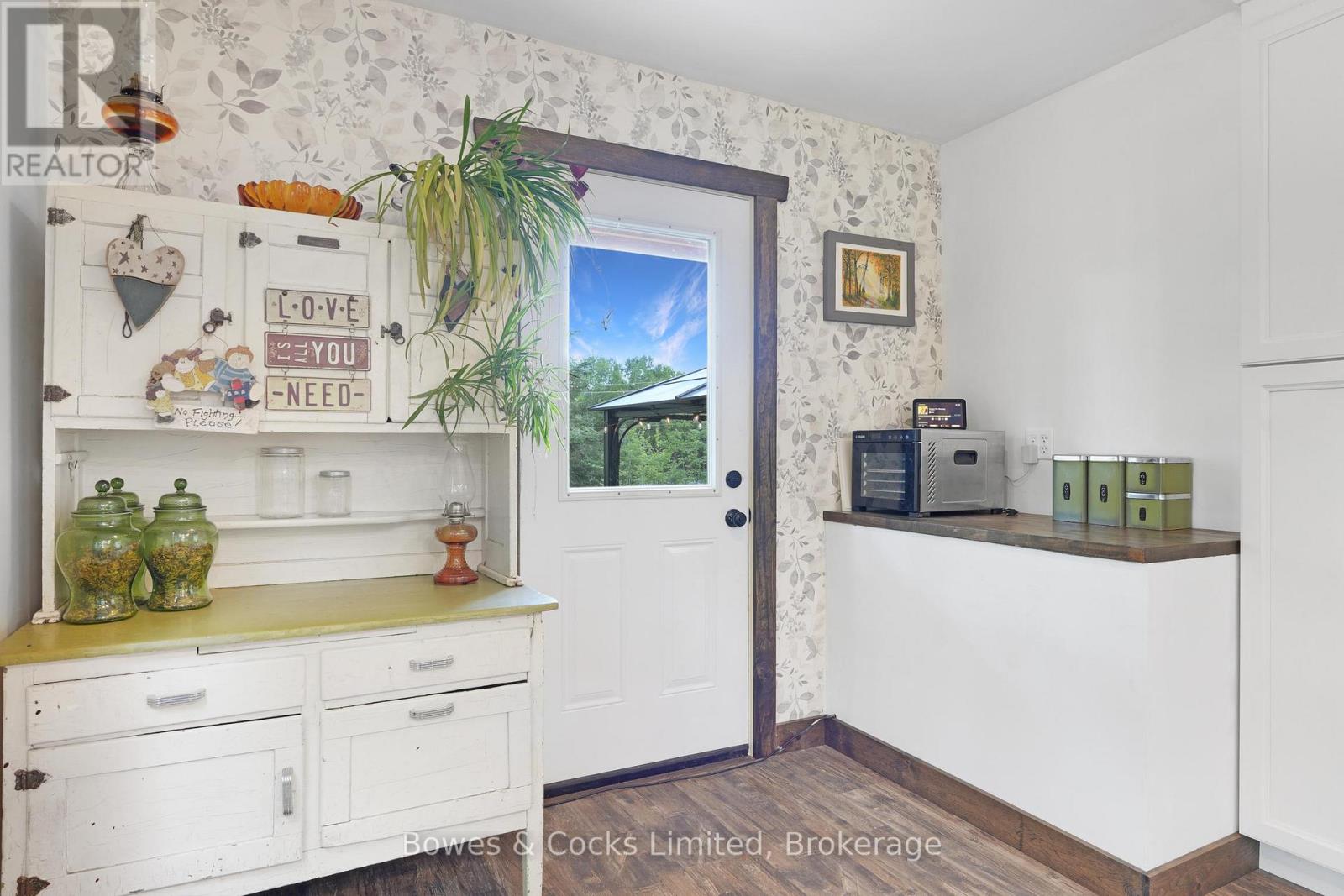 2885 LOWER FARADAY ROAD - 7
