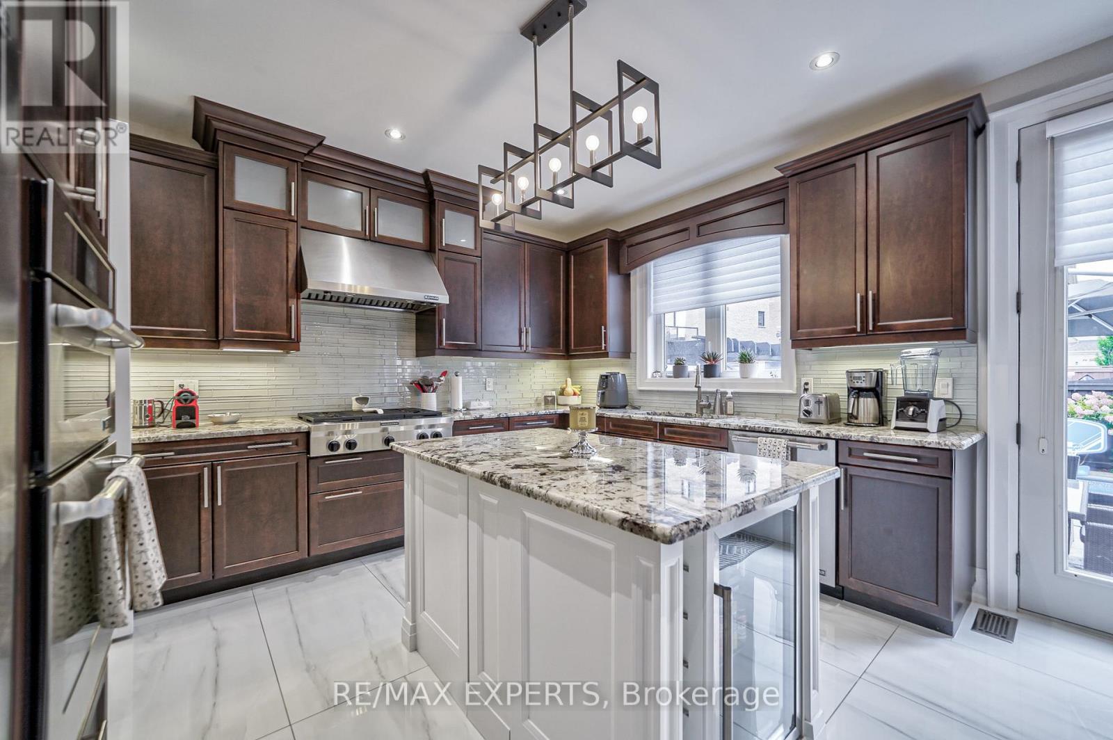 265 CHATFIELD DRIVE N - 20
