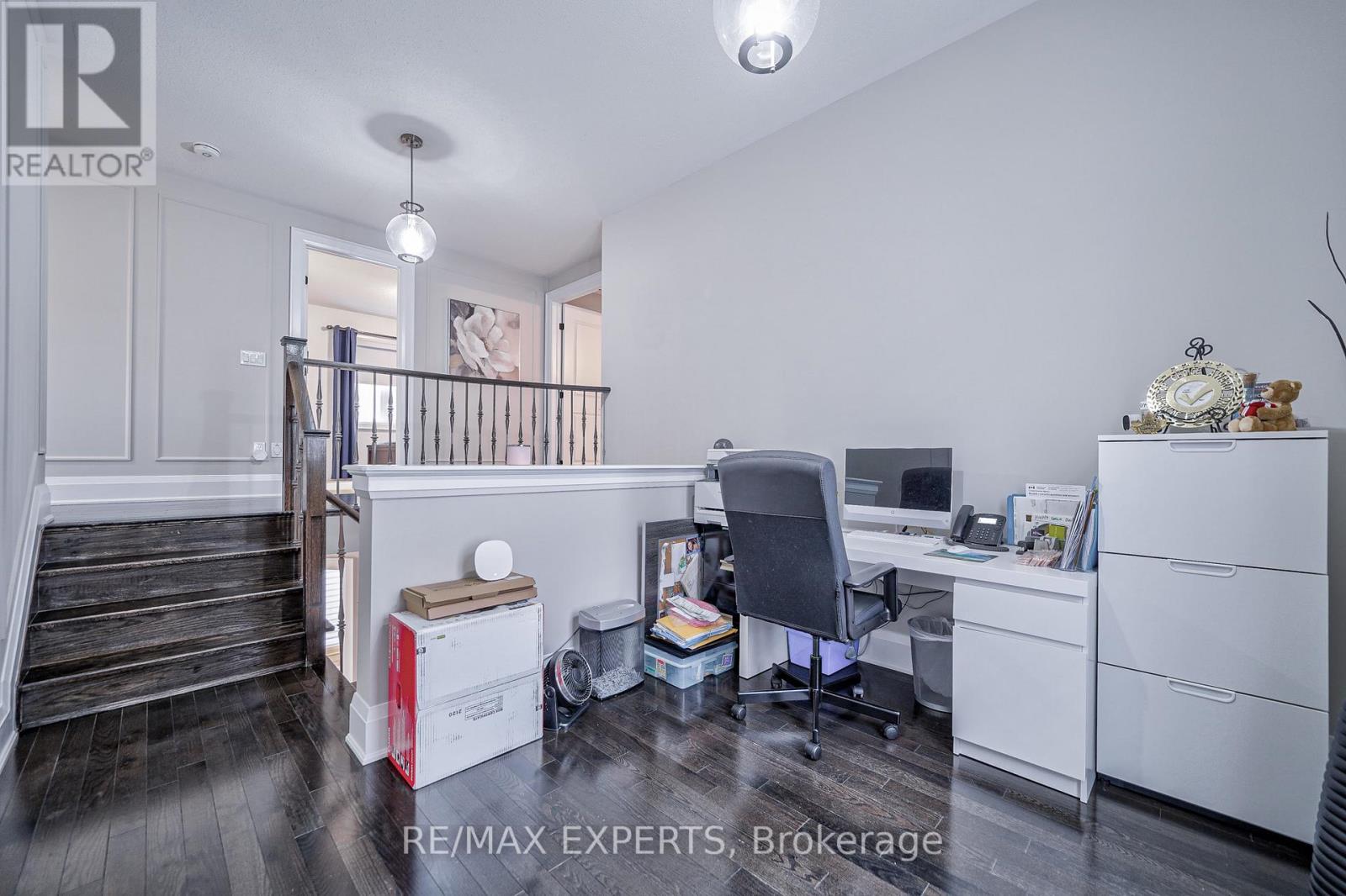 265 CHATFIELD DRIVE N - 22