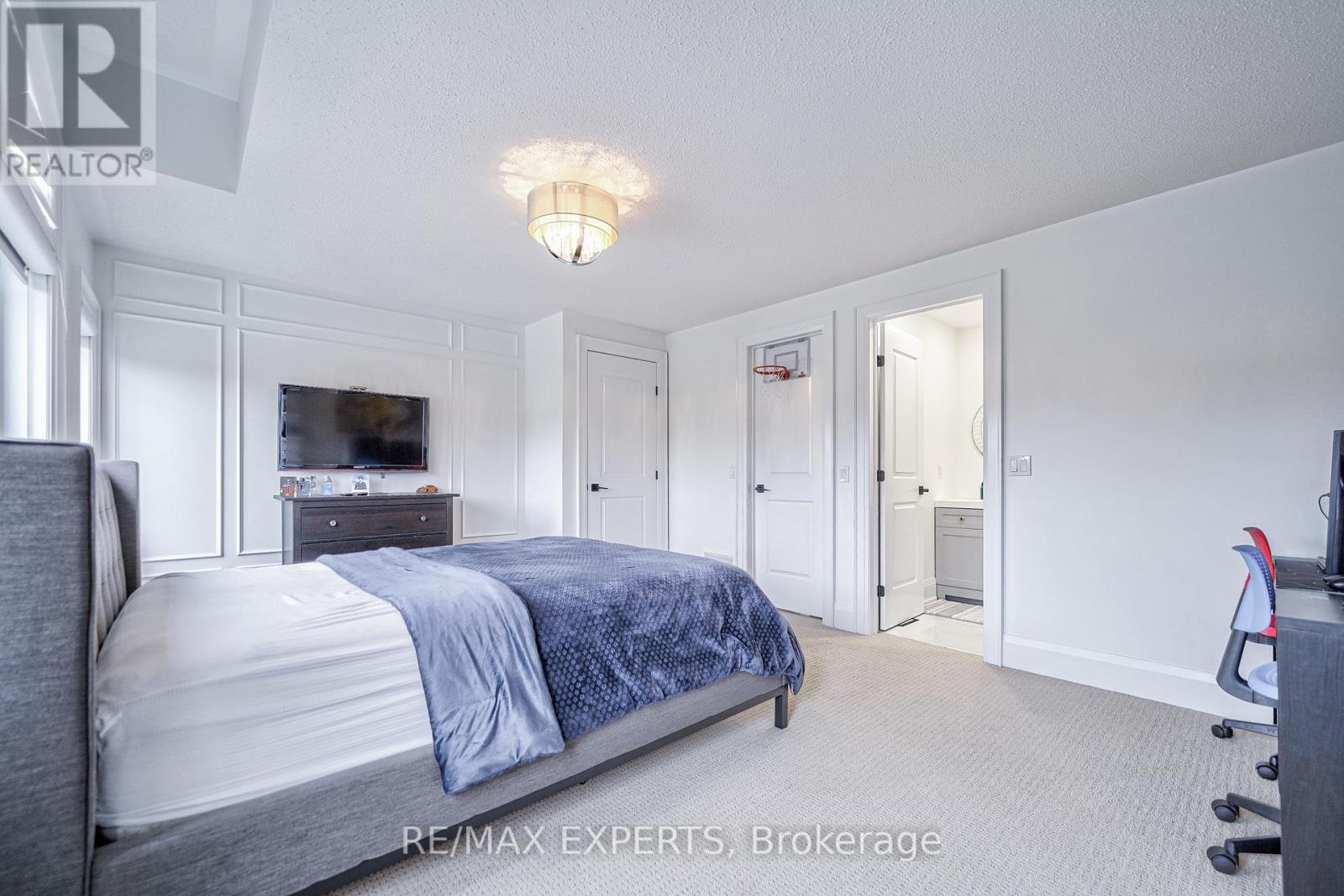 265 CHATFIELD DRIVE N - 35