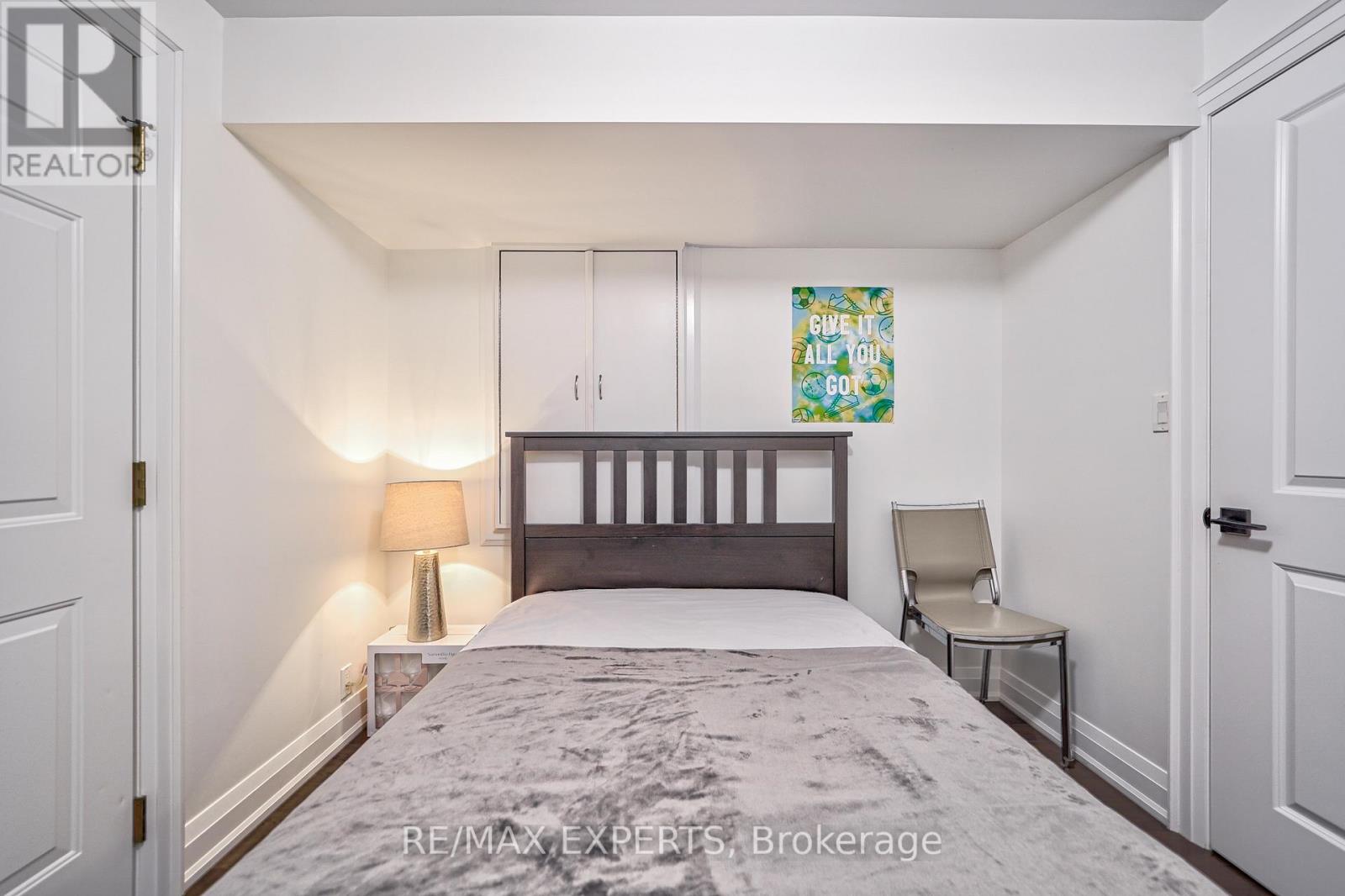 265 CHATFIELD DRIVE N - 49