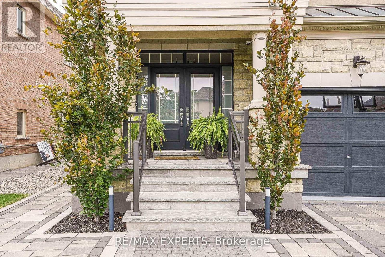 265 CHATFIELD DRIVE N - 6