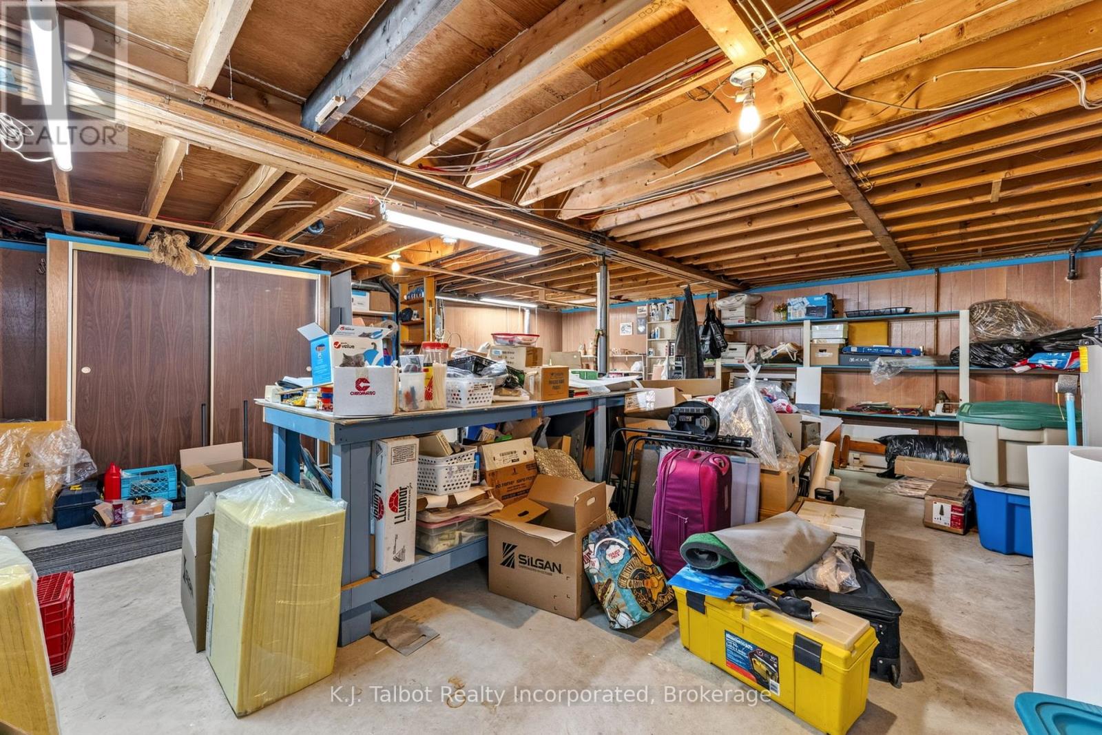 232 PICTON STREET W - 35