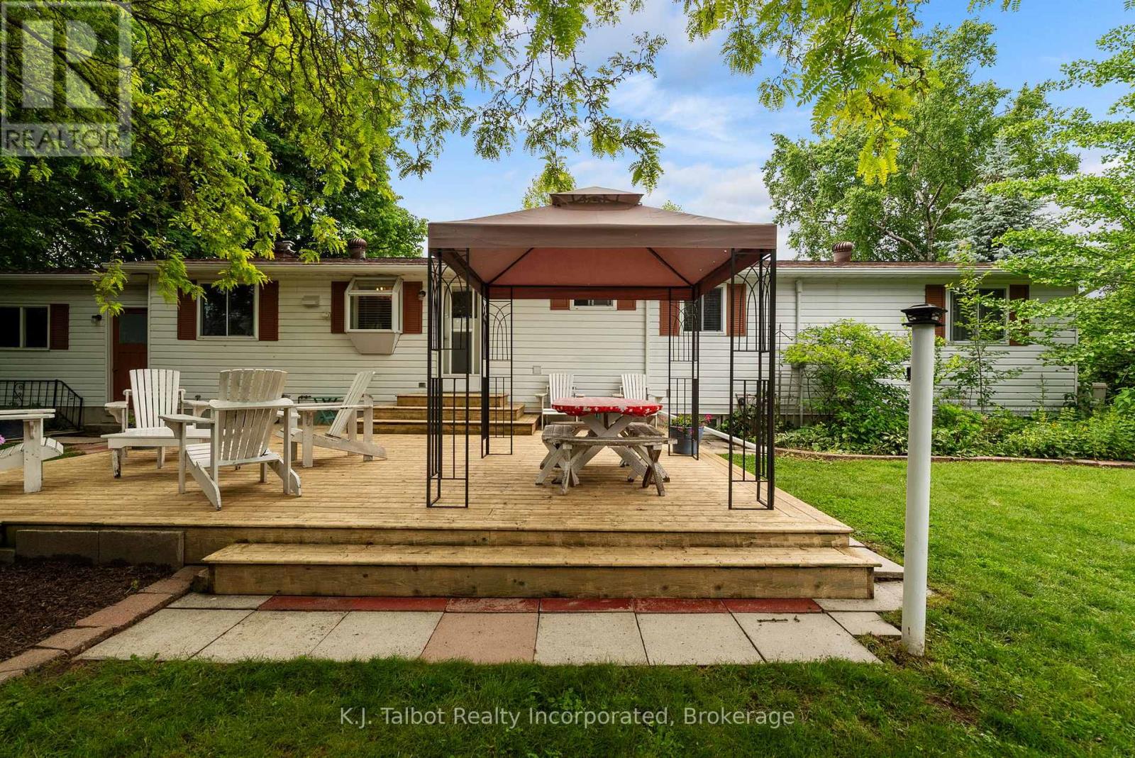 232 PICTON STREET W - 39