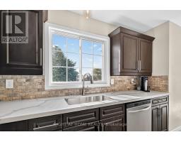 Kitchen - 8 Talbot Road, Haldimand, ON N0A1C0 Photo 10