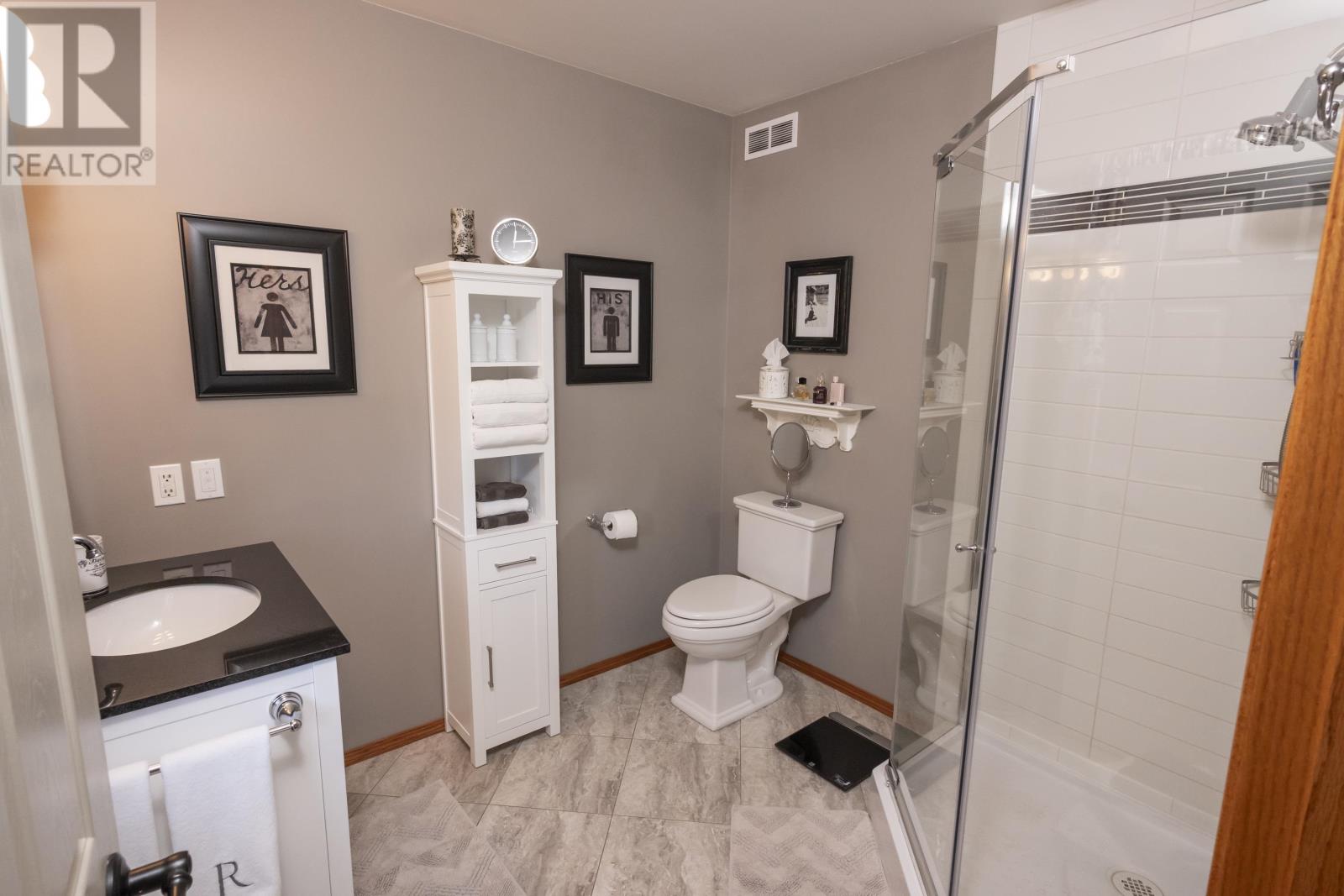 185 Ridgecrest RD - 26