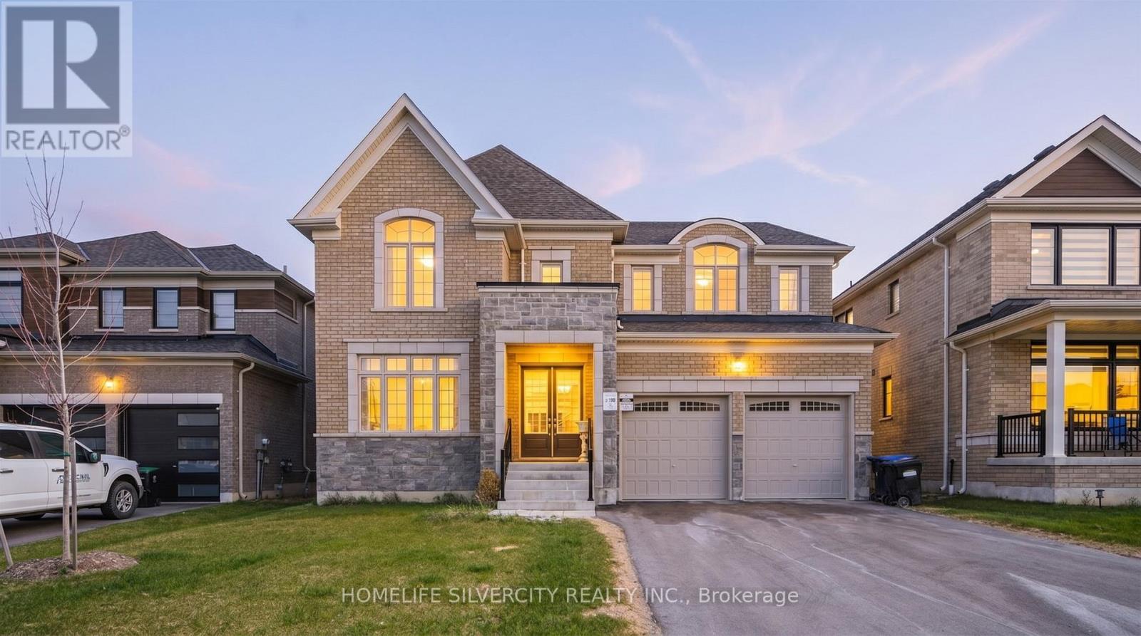 4 SANDHILL CRESCENT - 1