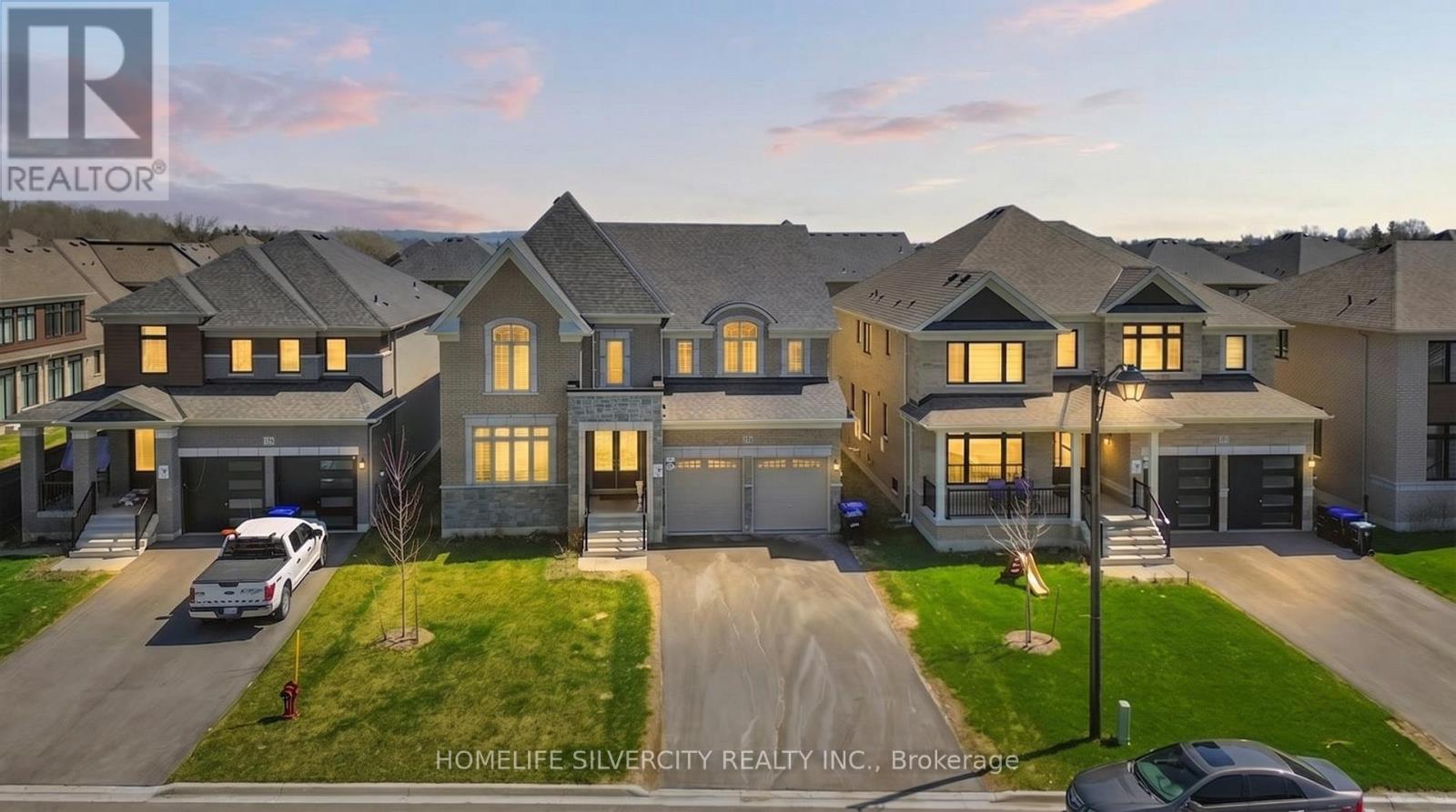 4 SANDHILL CRESCENT - 3