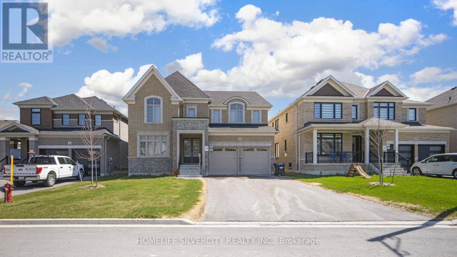 4 SANDHILL CRESCENT - 6