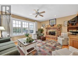 Family room - 26 Paddy Dunn's Circle, Springwater, ON L9X0T1 Photo 14