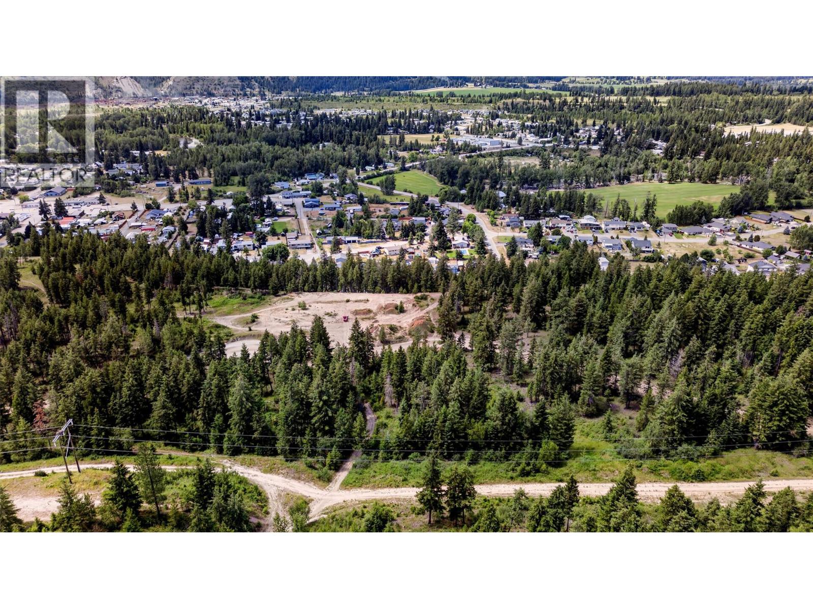4797 Birch Lane, Barriere