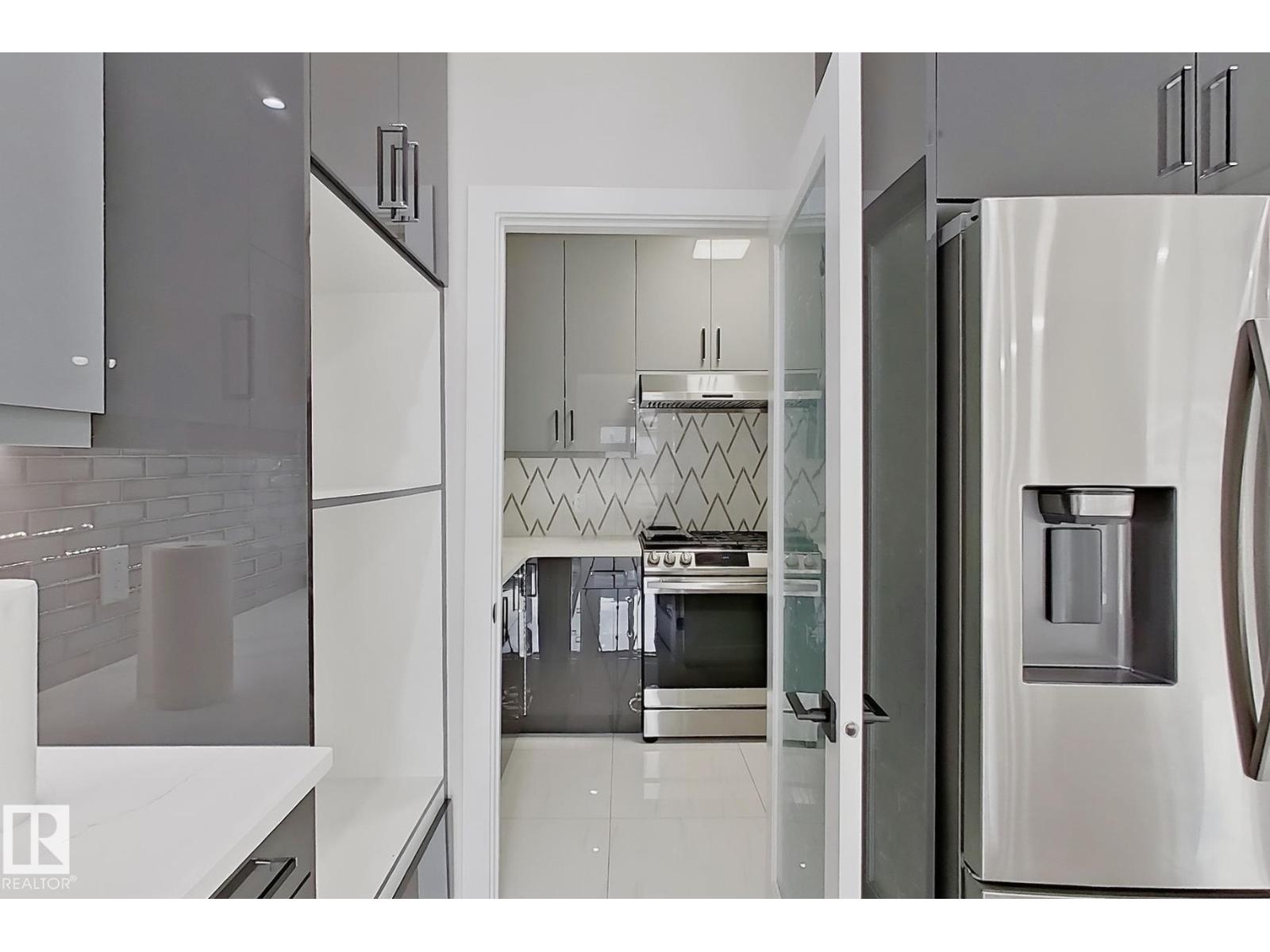 1836 22 ST NW - 34
