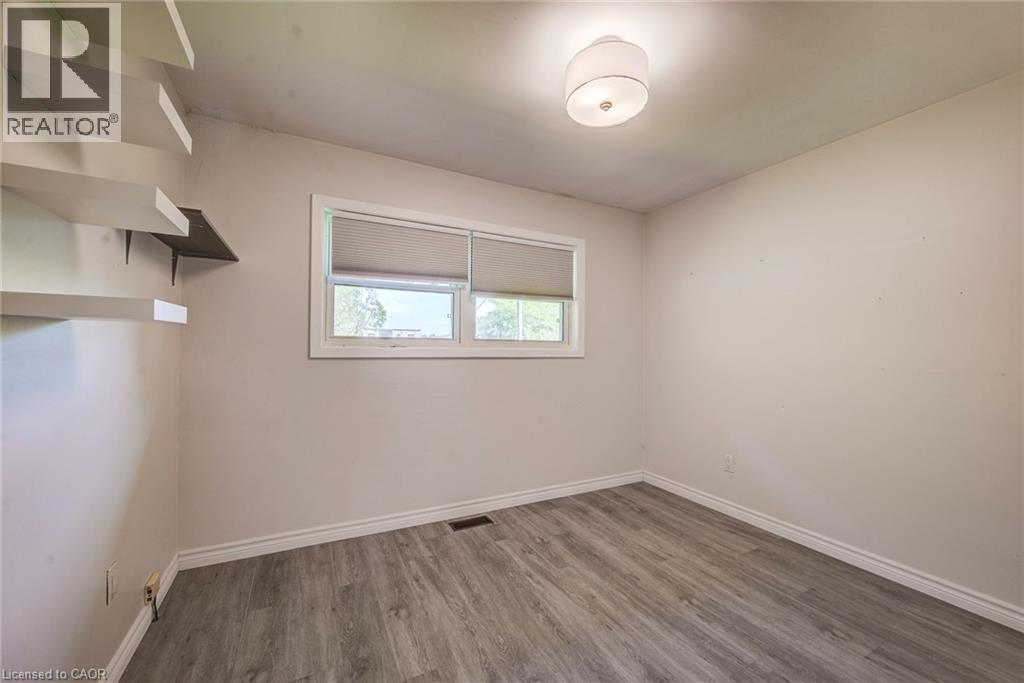139 ELGIN Crescent - Image 17