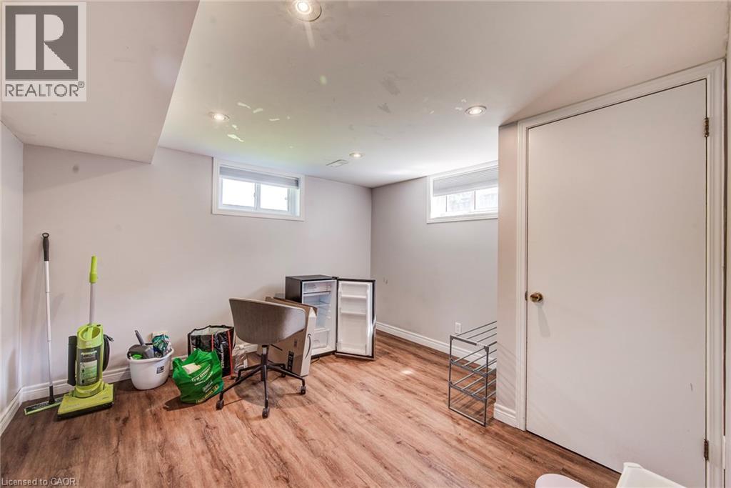 139 ELGIN Crescent - Image 29
