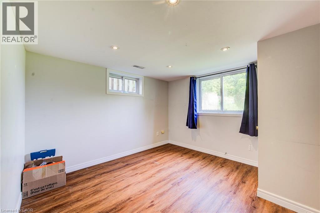 139 ELGIN Crescent - Image 34