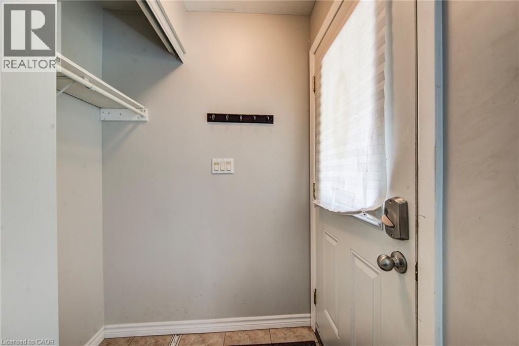 139 ELGIN Crescent - Image 7