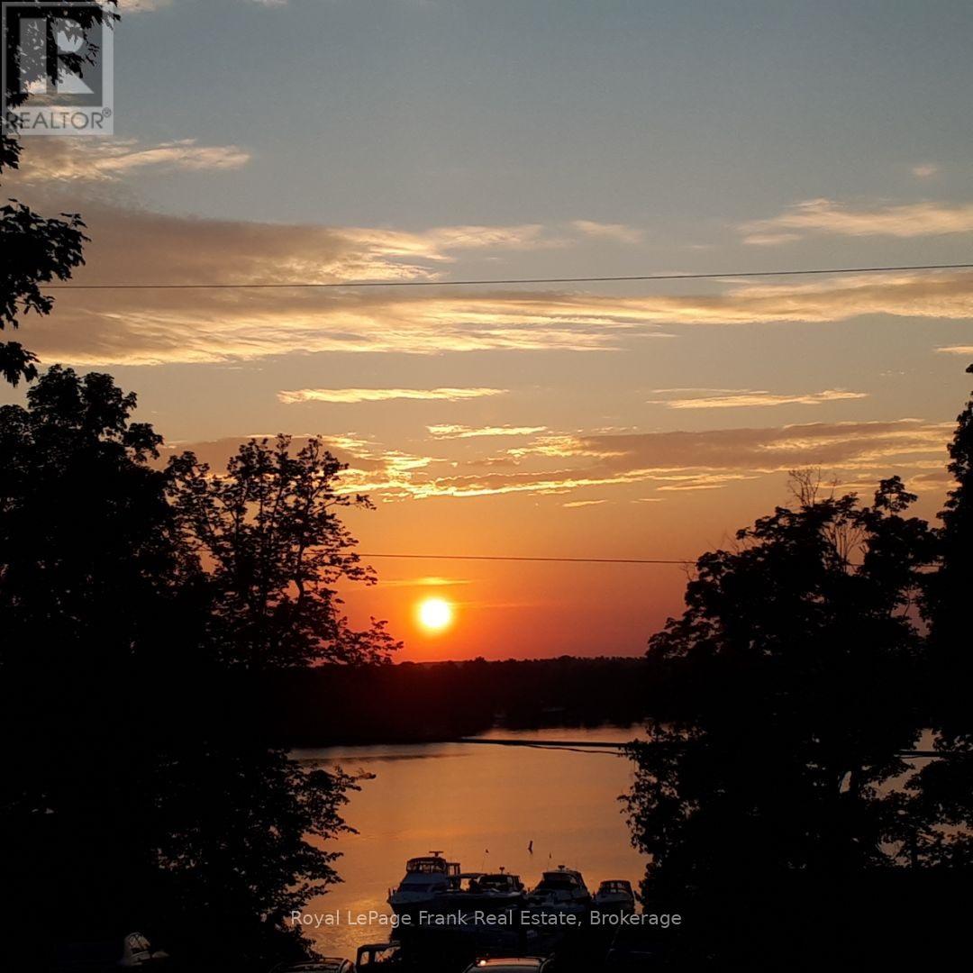 2269 MCCRACKEN'S LANDING ROAD - 2