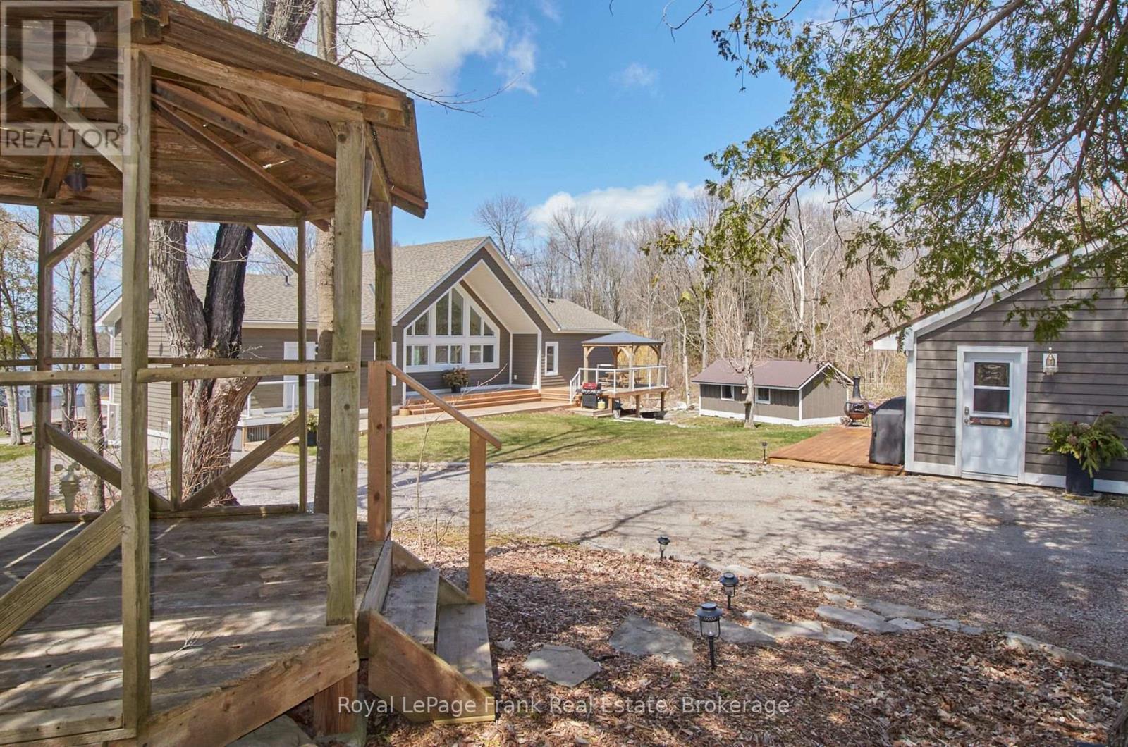 2269 MCCRACKEN'S LANDING ROAD - 26