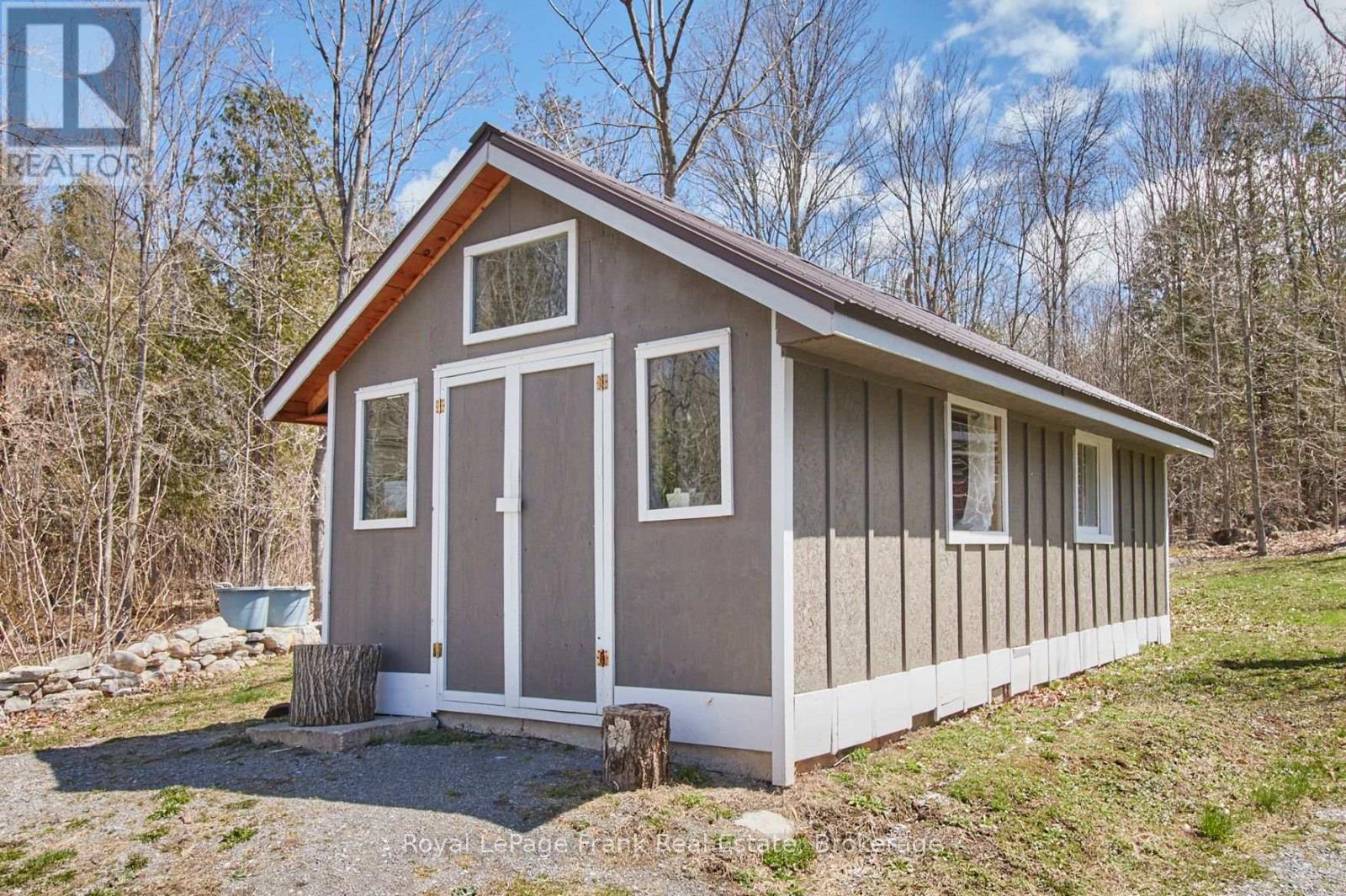 2269 MCCRACKEN'S LANDING ROAD - 35