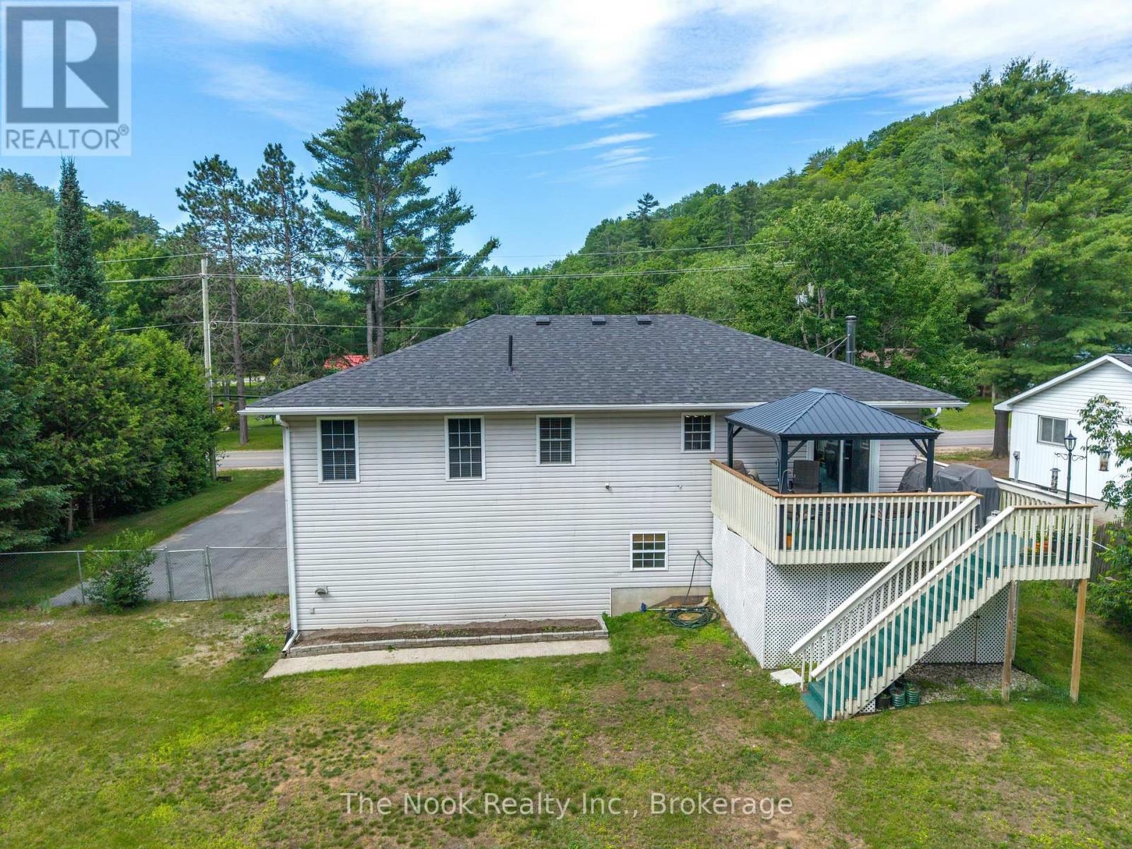 348 CHEMAUSHGON ROAD - 30