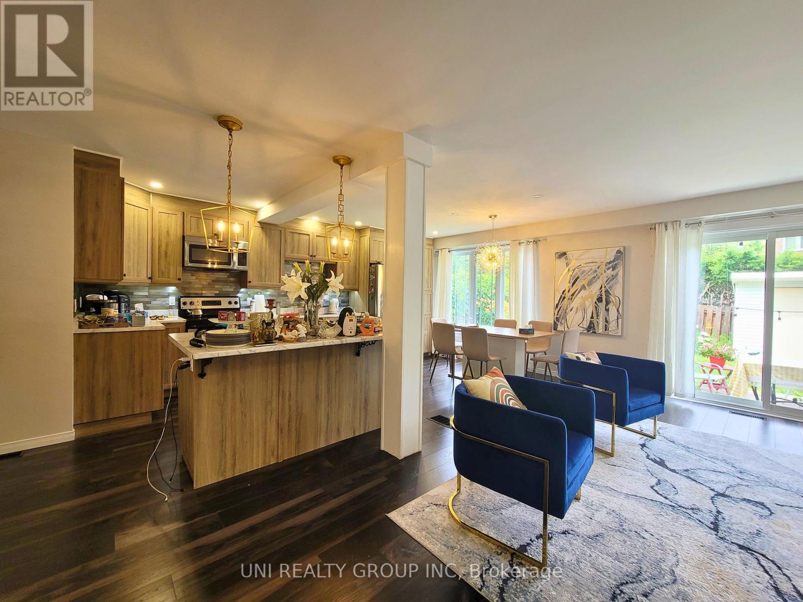 45 GRADY CRESCENT - 7
