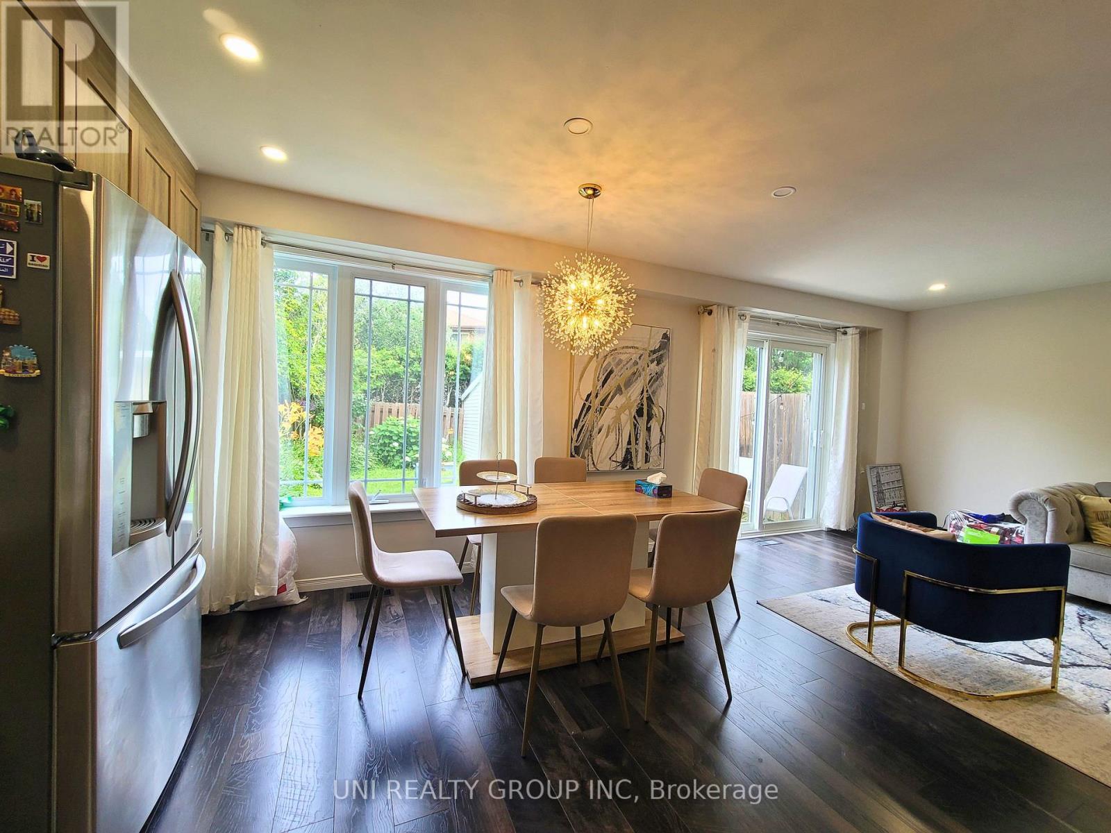 45 GRADY CRESCENT - 9
