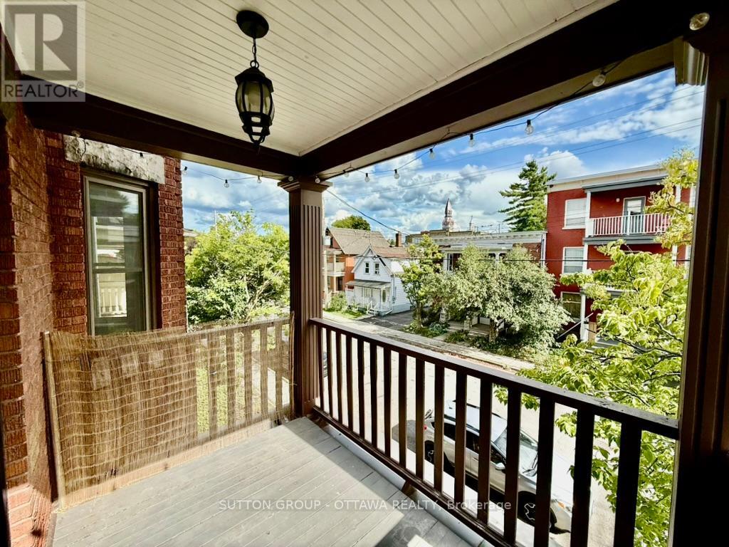 1 Bed, 1 Bath Multi-Family for Rent in Ottawa – 2A – 149 ST ANDREW STREET, Ottawa – MLS# X13522566 - Image 9
