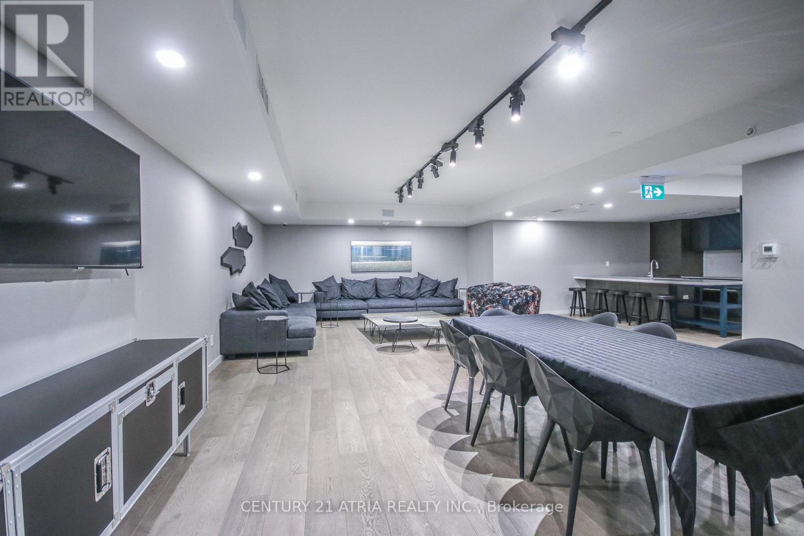 #2310 28 WELLESLEY STREET - 26