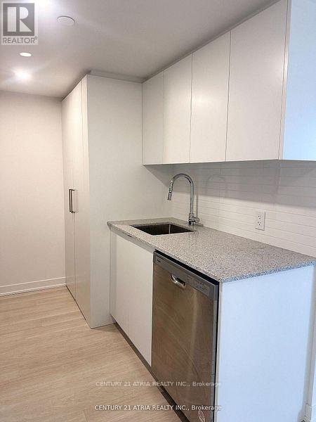 #519 500 WILSON AVENUE - 13