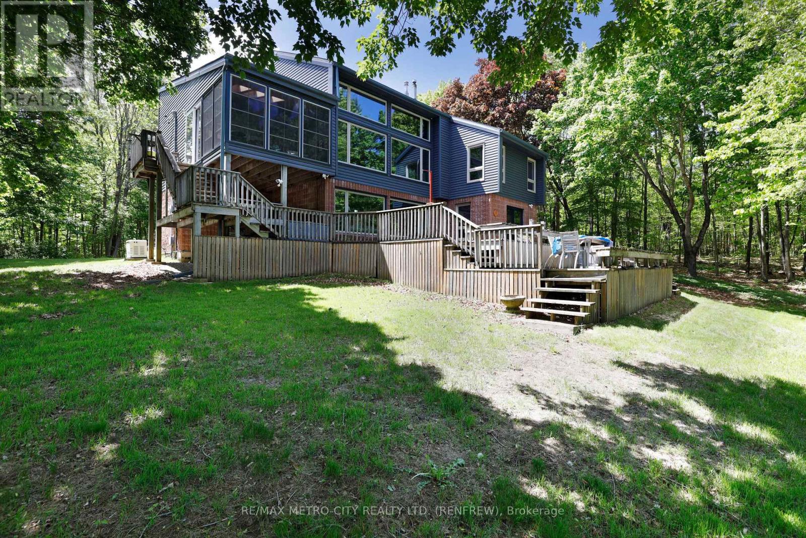 110 ROSEBRUGH ROAD - 3