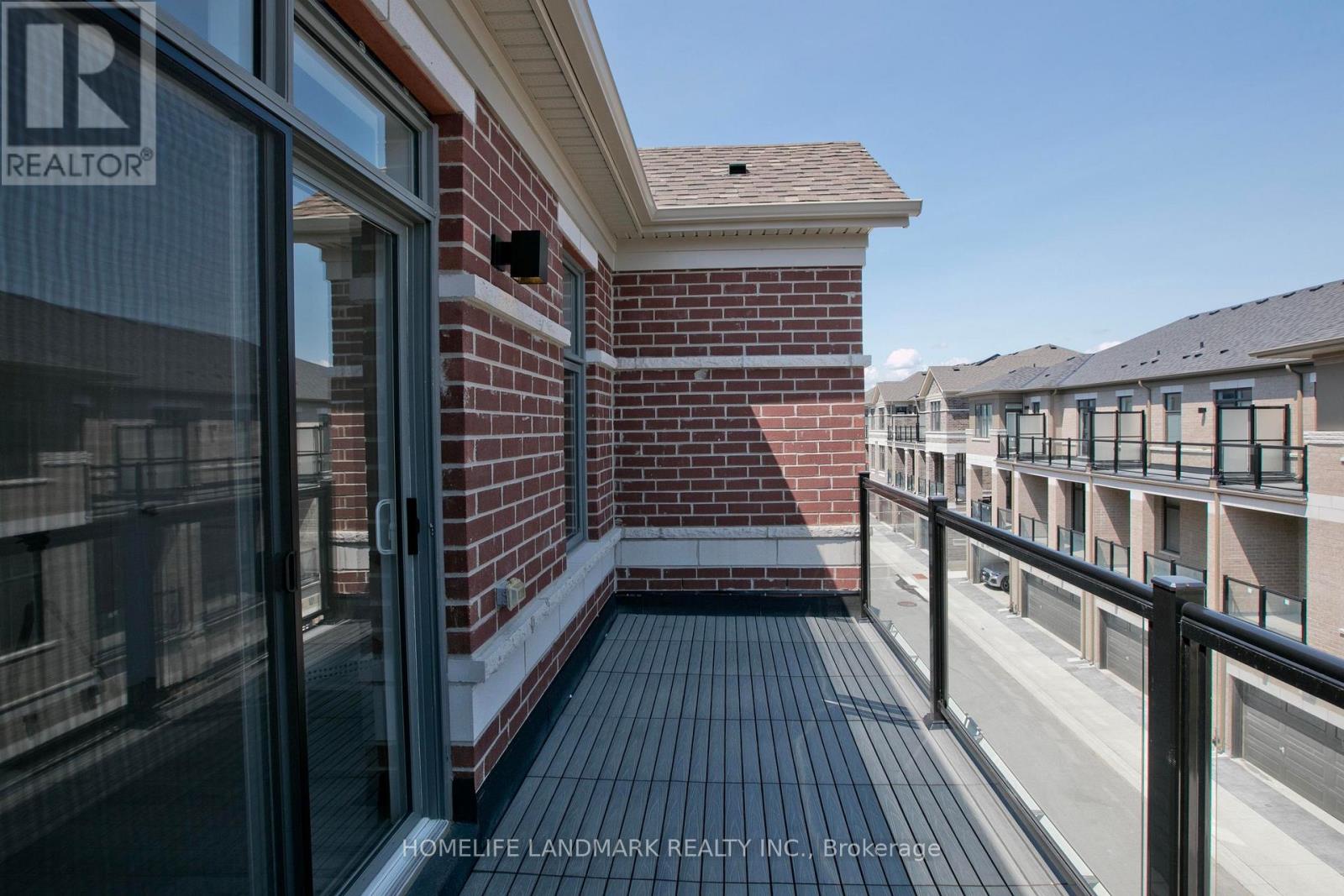 33 KAHSHE LANE - 12