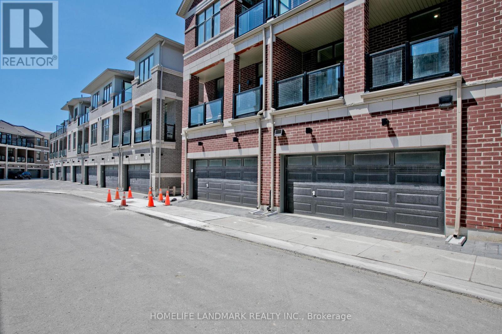33 KAHSHE LANE - 23