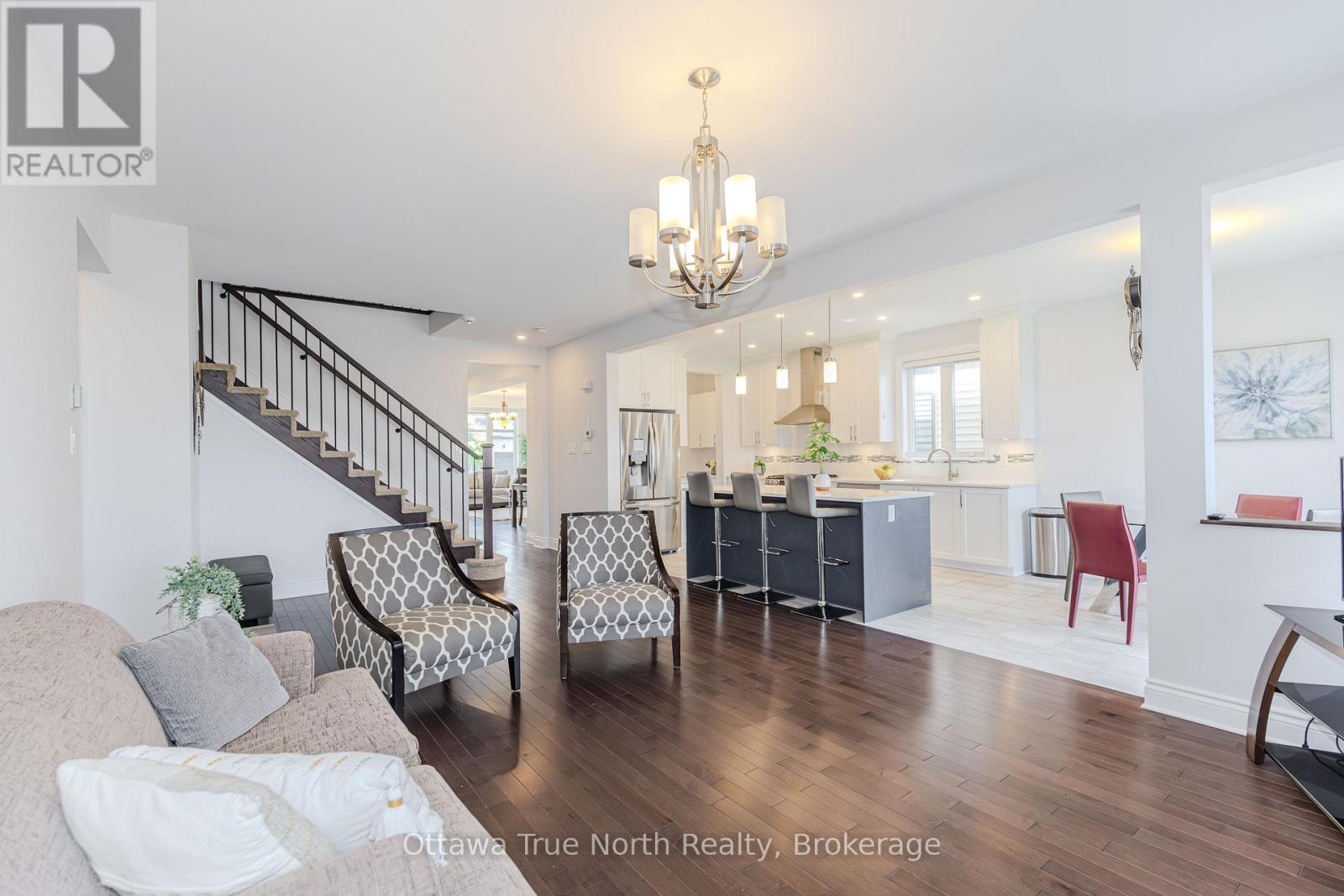 152 FINSBURY AVENUE - 26
