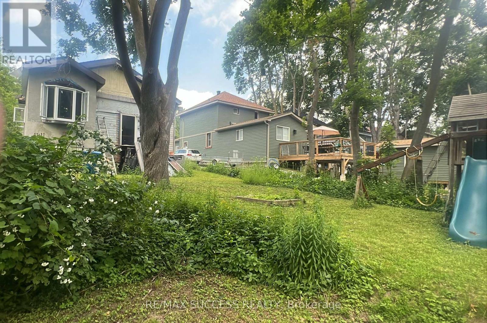 243 HARVEY STREET W - 1