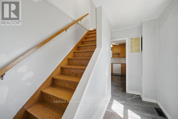 1527 KILLARNEY BEACH ROAD - 11
