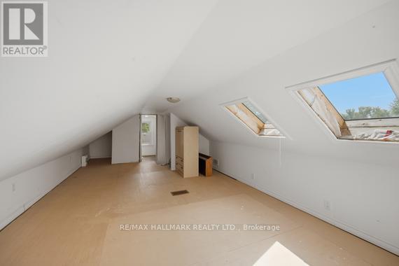 1527 KILLARNEY BEACH ROAD - 20