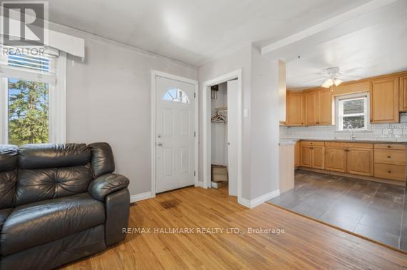 1527 KILLARNEY BEACH ROAD - 8